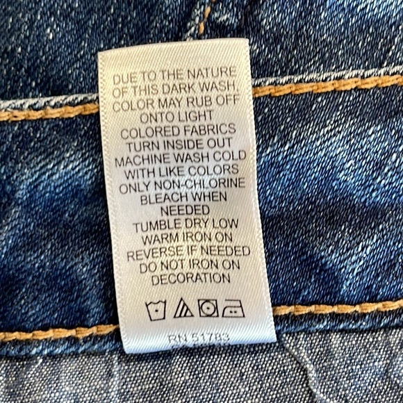 MAURICES Size 9/10 Distressed Denim Jean Shorts Embroidered Exposed Pockets - Picture 8 of 10